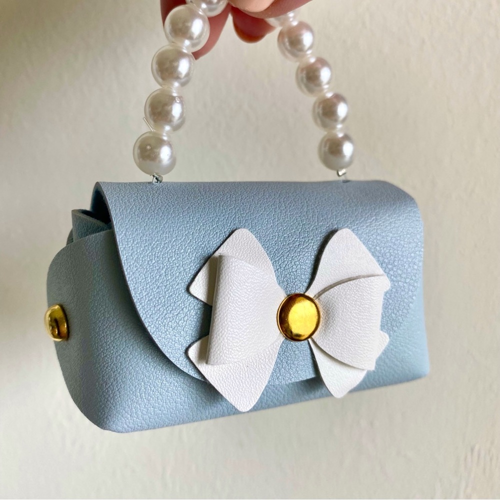 LAST CHANCE SALE! SET OF 4 MINI Leather Blue Bow Bags Faux Pearl Handles Party